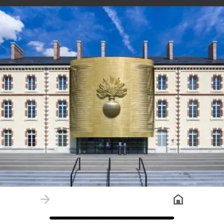 公寓式酒店 3* Dans De Tourisme 塞纳河畔勒梅